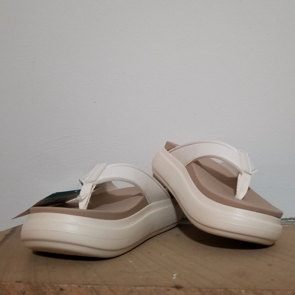 NEW! REEF Cushion Bondi Platform Vintage Sandals Sz 6 NWT - Picture 6 of 9